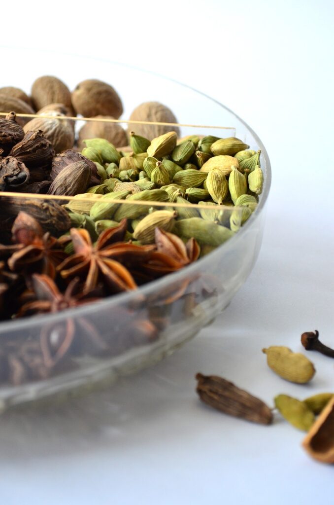 spices, bowl, cardamon