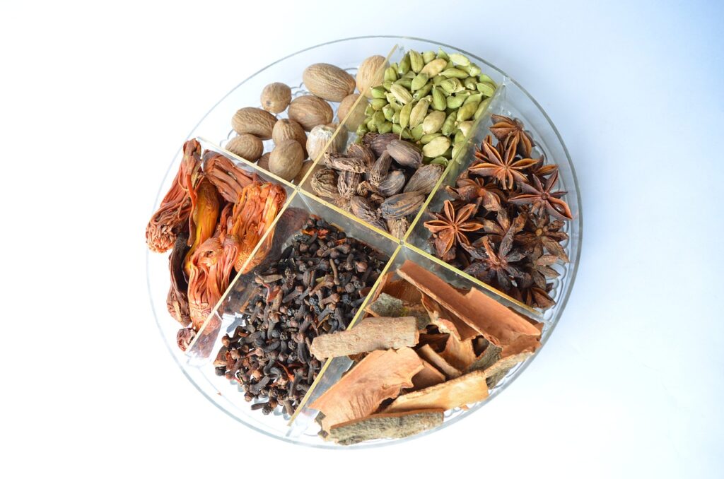 spices, bowl, cardamon